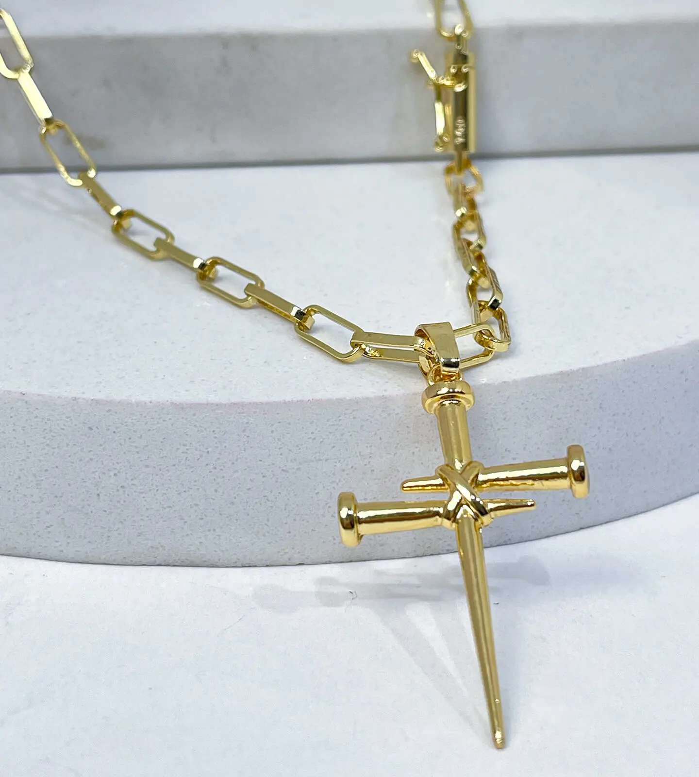 Corrente Tijolinho 3,5mm 11,7g + Crucifixo de Pregos 3x2cm 1,4g