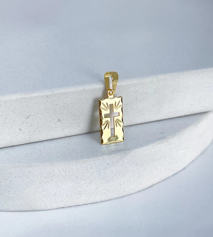 Pingente Crucifixo Plaquinha Vazada Retangular  1,8x1cm - 0,9g