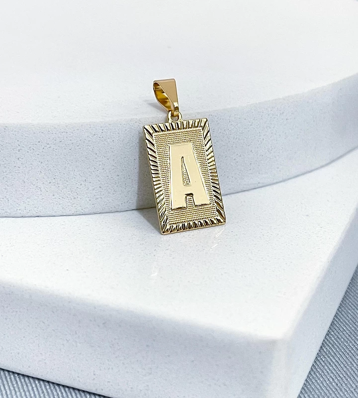 Pingente Letra Retângulo Médio 1,8g